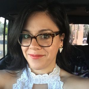 Meet your Posher, Victoria